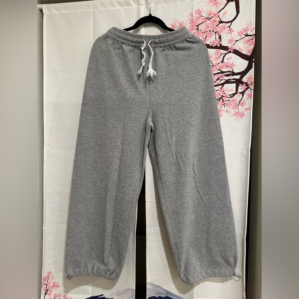 Wide leg sweatpants